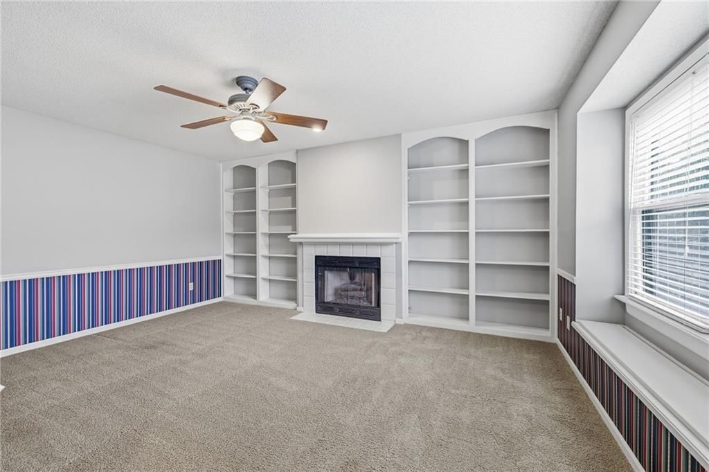 Photo 21 of 46 - 14933 W 82nd Terrace, Lenexa, KS 66215