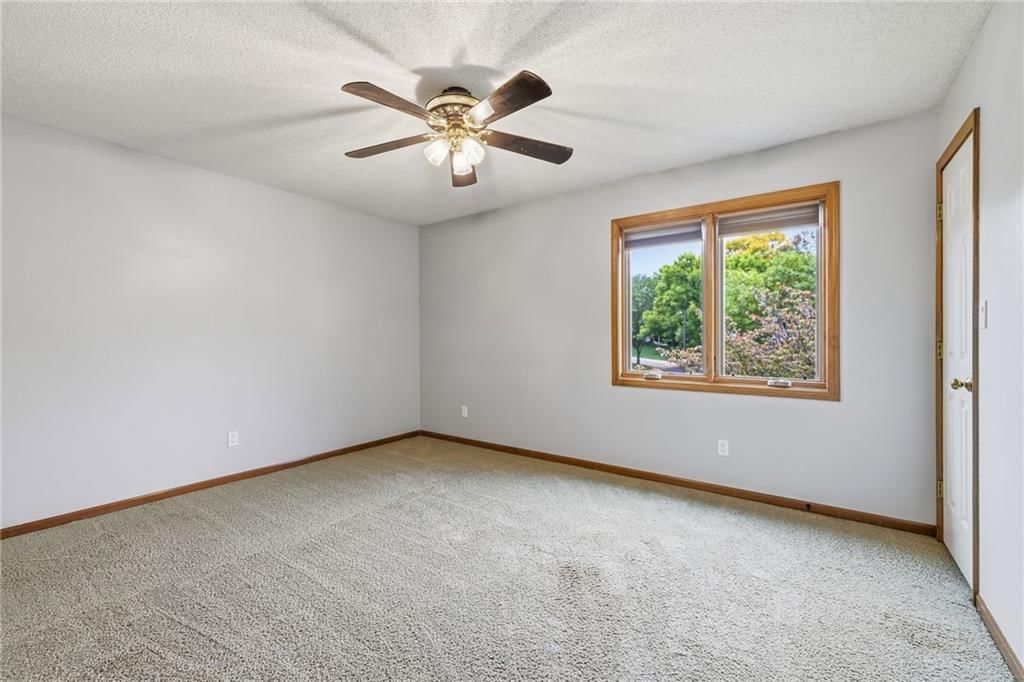 Photo 26 of 46 - 14933 W 82nd Terrace, Lenexa, KS 66215