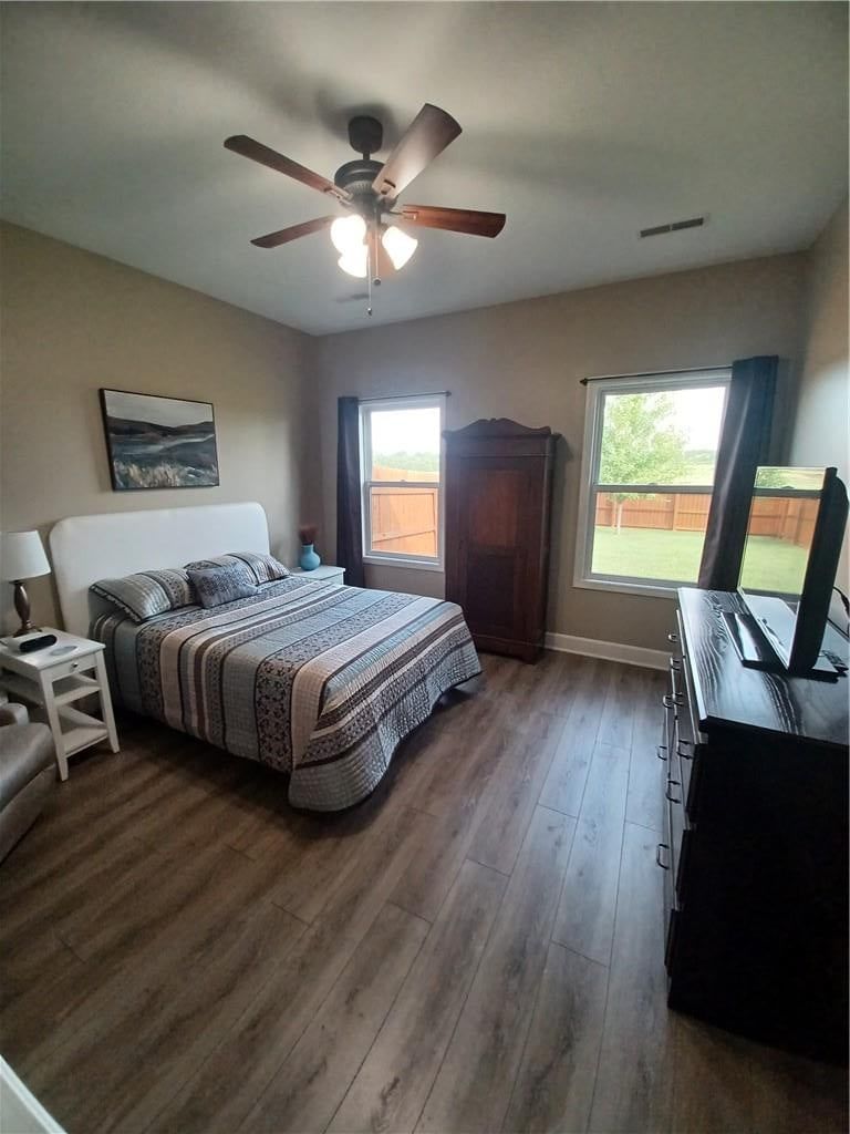 Main-floor primary bedroom at 916 Cedar Court, Paola, KS 66071