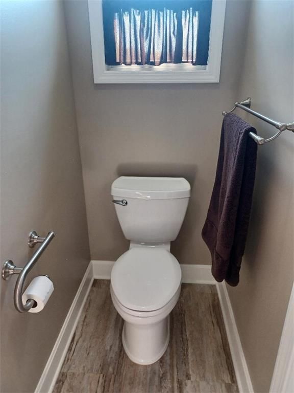 Photo 13 of 26 - 916 Cedar Court, Paola, KS 66071
