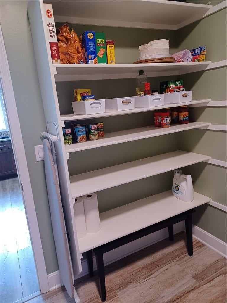Photo 22 of 26 - 916 Cedar Court, Paola, KS 66071