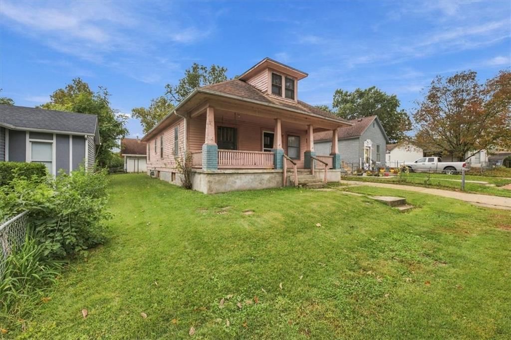 925 Pottawatomie Street, Leavenworth, KS: listing photo 3