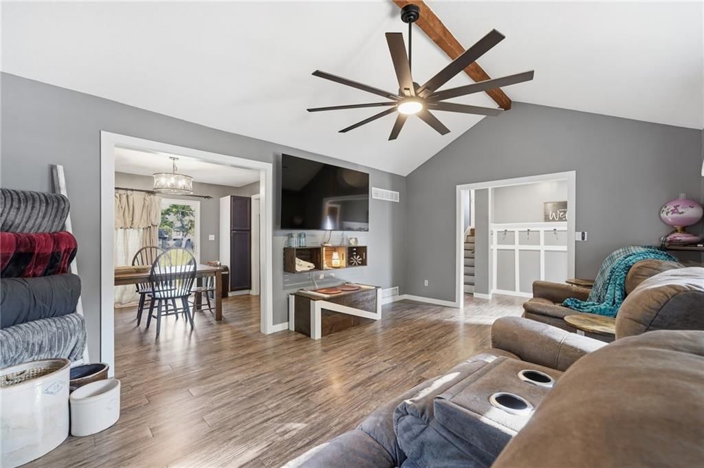 Photo 20 of 32 - 1305 Madison Street, Lee's Summit, MO 64081