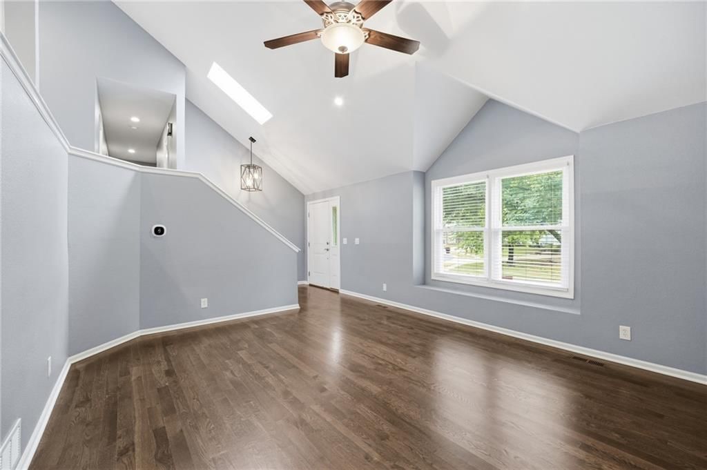 Photo 8 of 71 - 15762 Horton Street, Overland Park, KS 66223