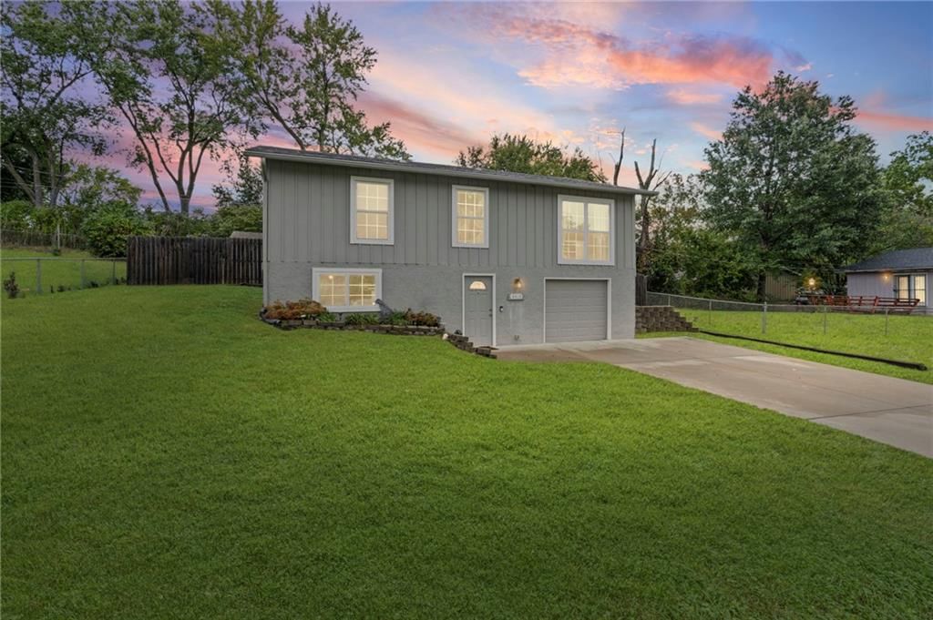 8412 Tauromee Avenue, Kansas City, KS