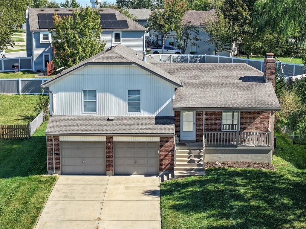 311 W Apple Valley Parkway, Belton, MO