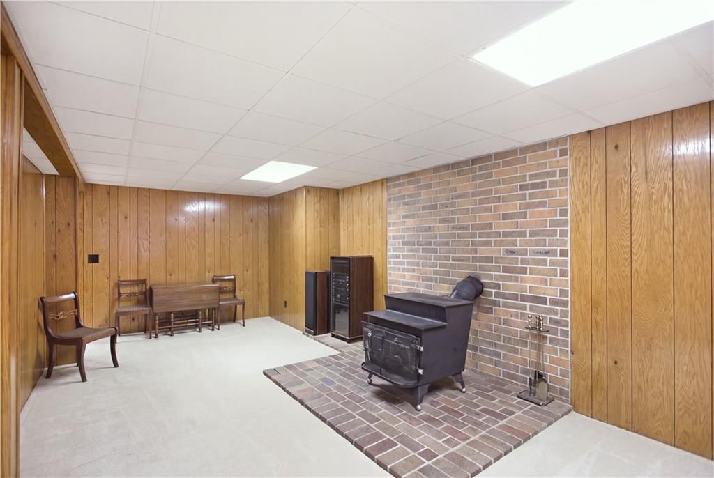 Photo 30 of 46 - 28140 Hospital Drive, Paola, KS 66071