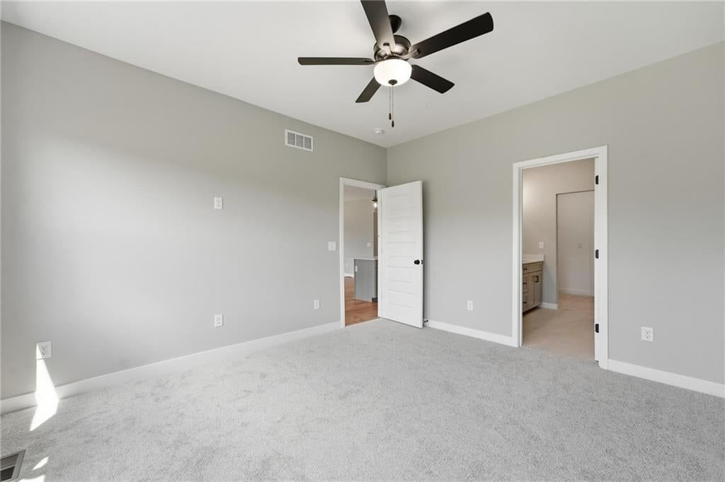 Photo 20 of 25 - 1600 SW 10th Terrace, Oak Grove, MO 64075