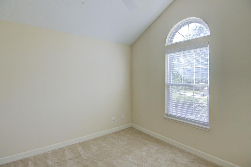 Photo 20 of 26 - 7101 Meadowsweet Lane, Shawnee, KS 66227