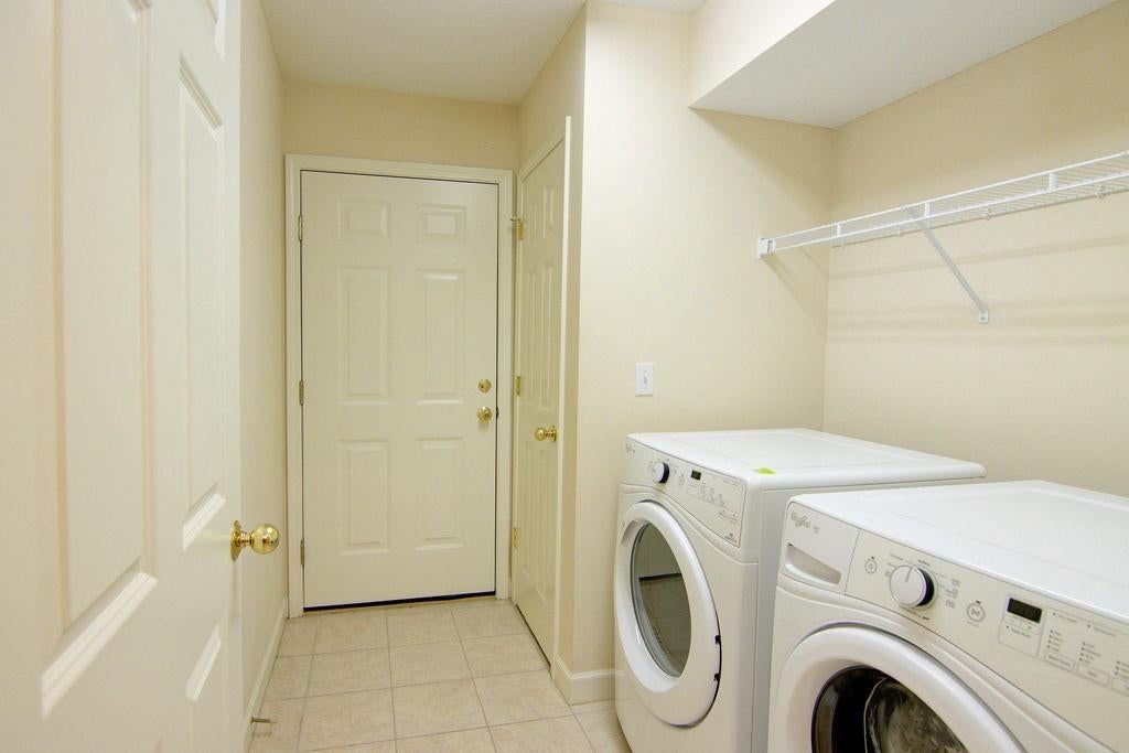 Photo 24 of 26 - 7101 Meadowsweet Lane, Shawnee, KS 66227