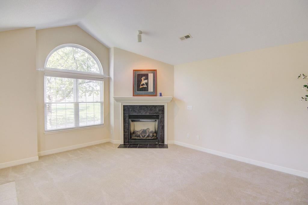 7101 Meadowsweet Lane, Shawnee, KS: listing photo 3