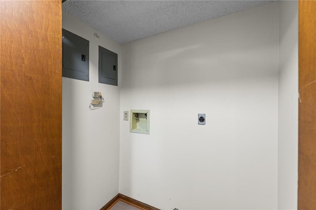 Photo 13 of 36 - 1104 Jeff Circle, Paola, KS 66071