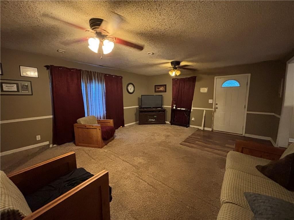 320 Martin Avenue, Osawatomie, KS: listing photo 2