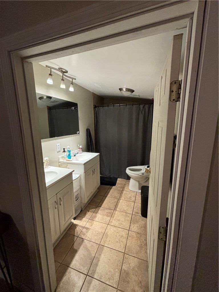 Double vanity and white vanity at 320 Martin Avenue, Osawatomie, KS 66064