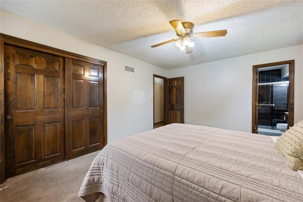 Carpet at 2840 S 54th Terrace, Kansas City, KS 66106