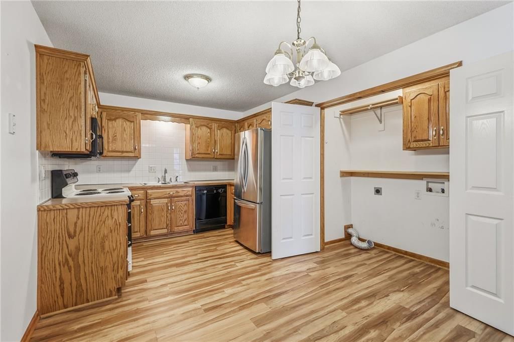 Photo 11 of 51 - 10504-06 Maple Avenue, Peculiar, MO 64078