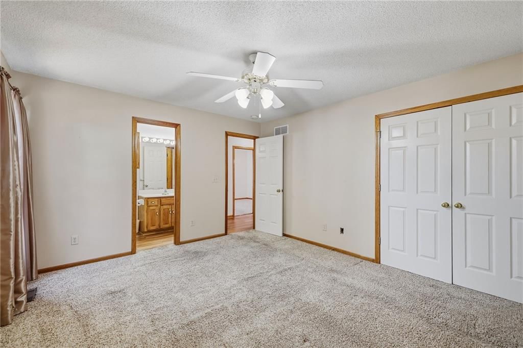 Photo 22 of 51 - 10504-06 Maple Avenue, Peculiar, MO 64078