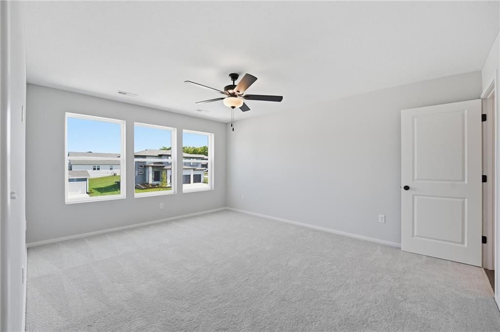 Photo 20 of 35 - 1601 SW 10th Terrace, Oak Grove, MO 64075