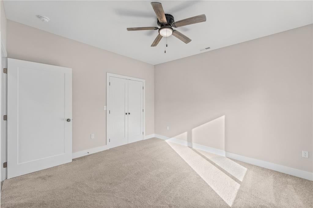 Photo 23 of 34 - 919 5th Street Terrace, Osawatomie, KS 66064