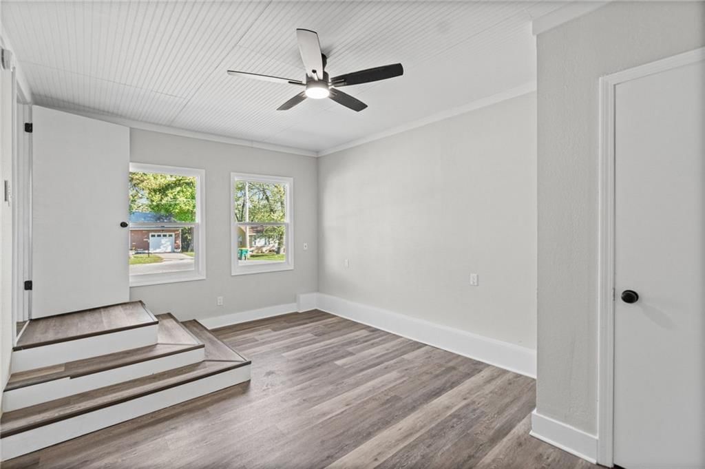Photo 11 of 28 - 4311 Yecker Avenue, Kansas City, KS 66104