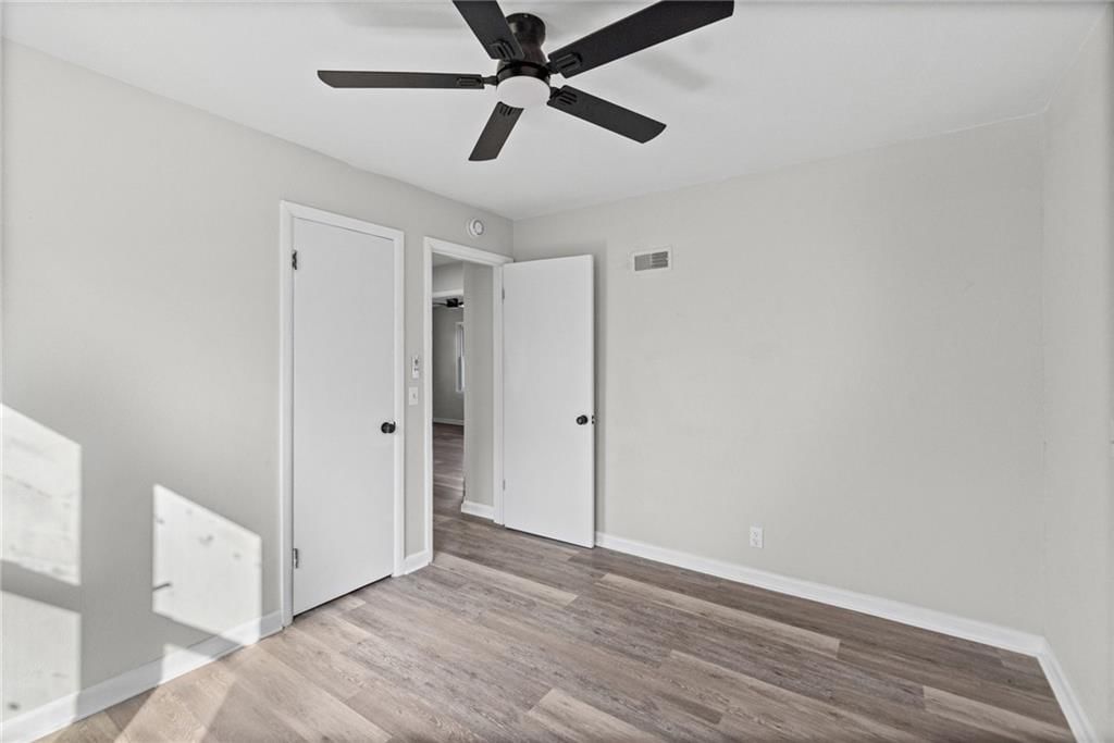 Photo 18 of 28 - 4311 Yecker Avenue, Kansas City, KS 66104