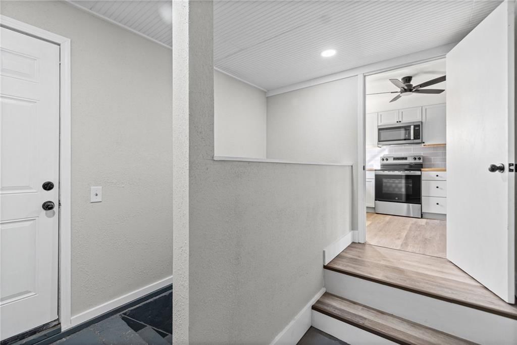 Photo 19 of 28 - 4311 Yecker Avenue, Kansas City, KS 66104