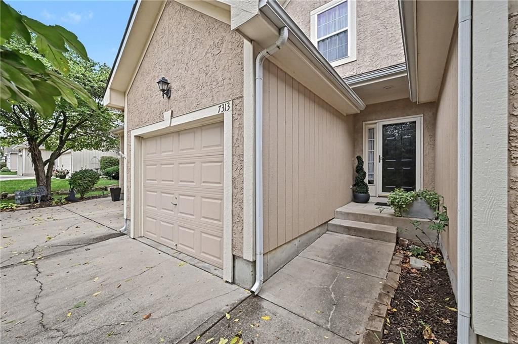 7313 McCoy Street, Shawnee, KS