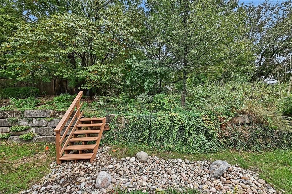 Photo 24 of 27 - 7313 McCoy Street, Shawnee, KS 66227