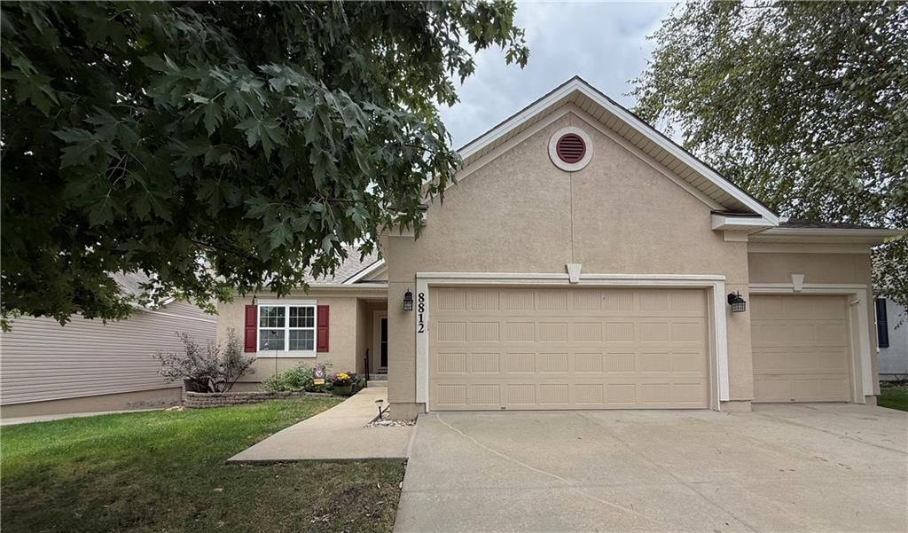 8812 Quill Street, Lenexa, KS