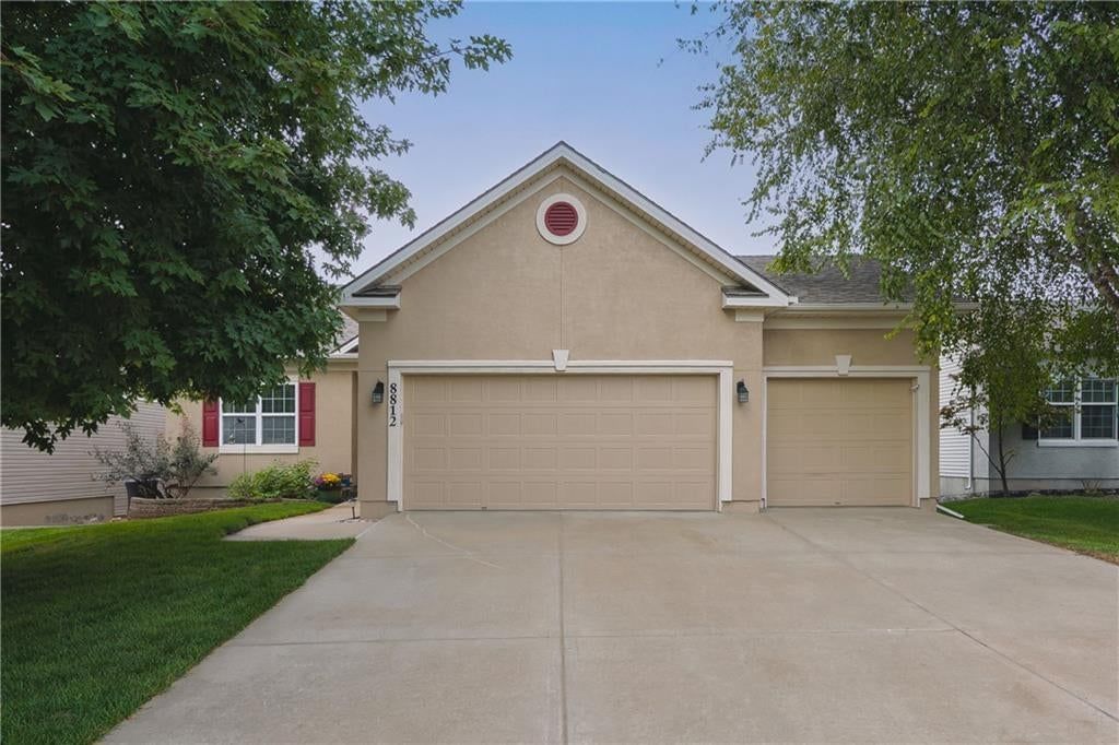 8812 Quill Street, Lenexa, KS