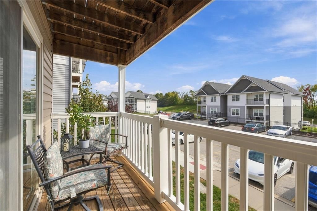 Deck at 5610 NE 80th Terrace #2B, Kansas City, MO 64119