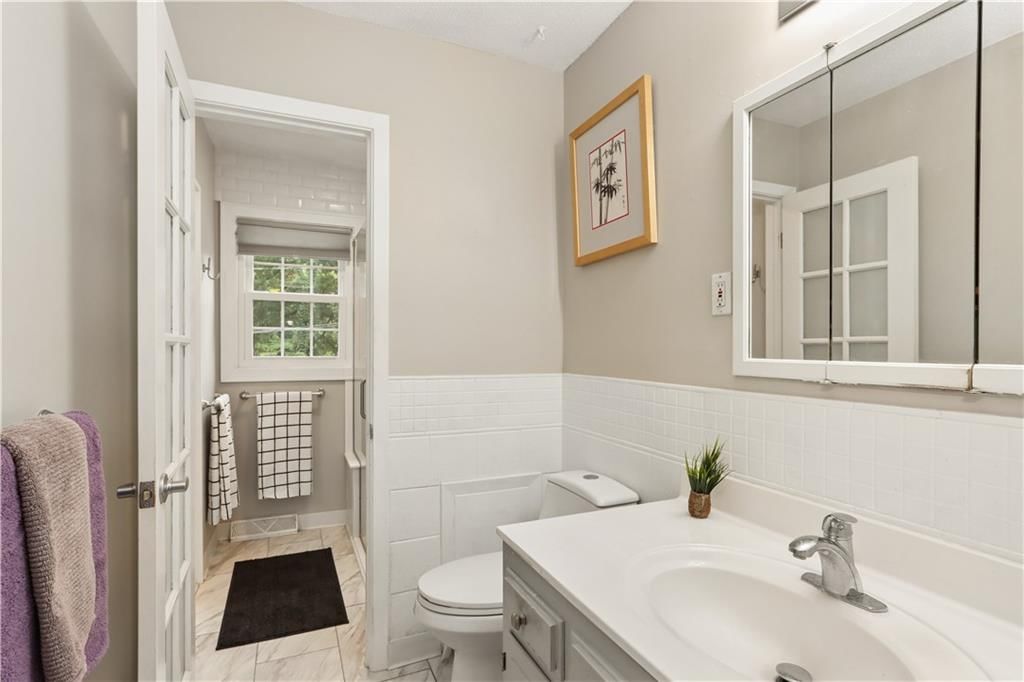 Photo 16 of 22 - 4107 E 107th Terrace, Kansas City, MO 64137