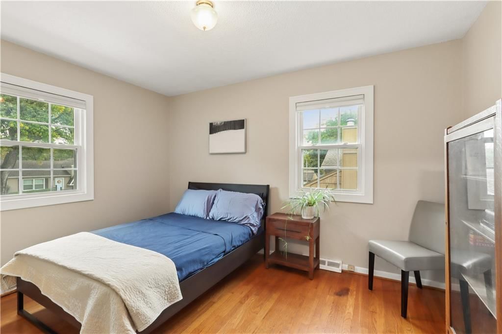 Photo 14 of 22 - 4107 E 107th Terrace, Kansas City, MO 64137