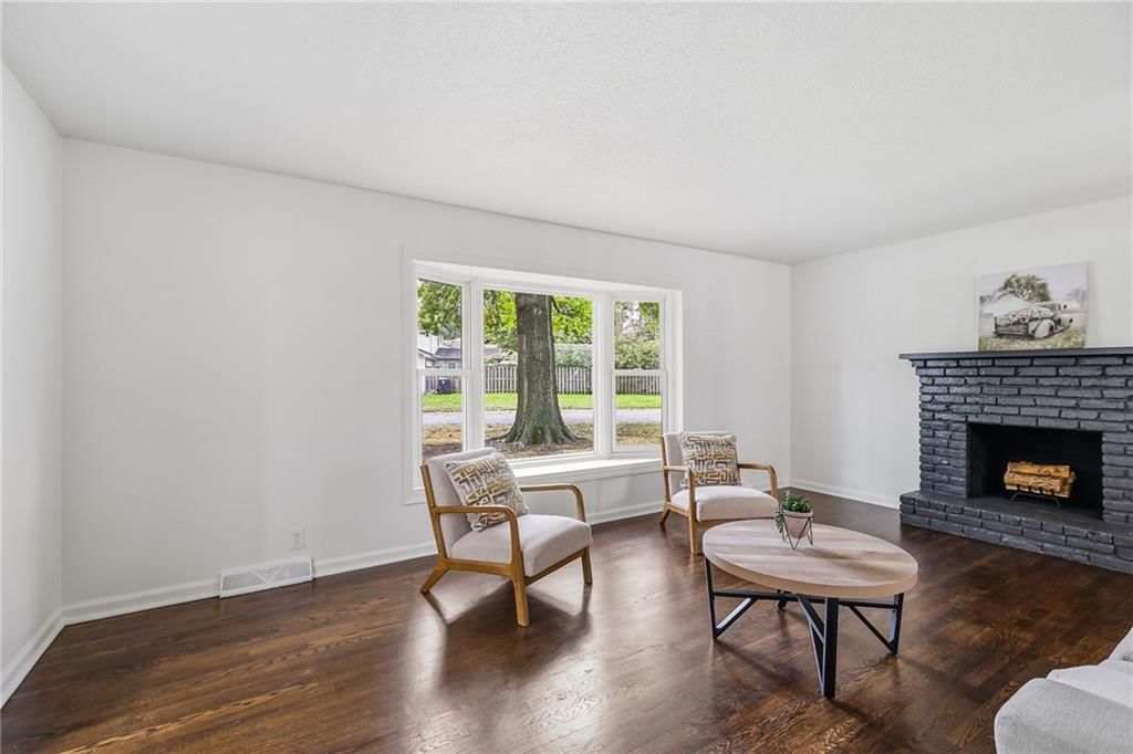 5008 Spring Street, Kansas City, MO: listing photo 3