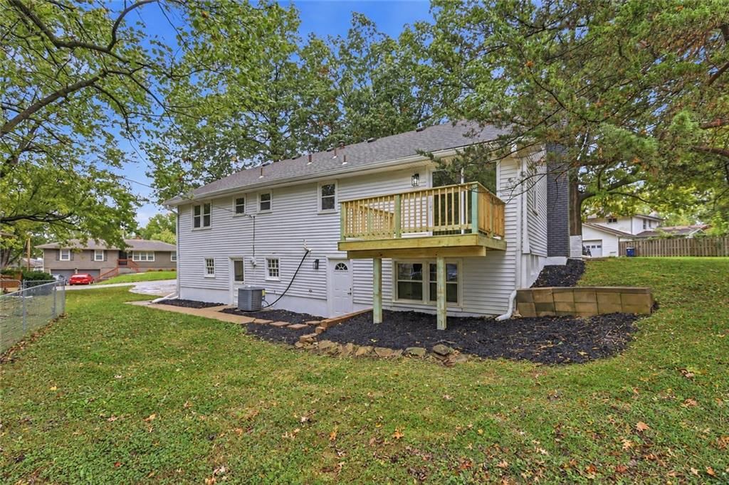 Photo 31 of 33 - 5008 Spring Street, Kansas City, MO 64133