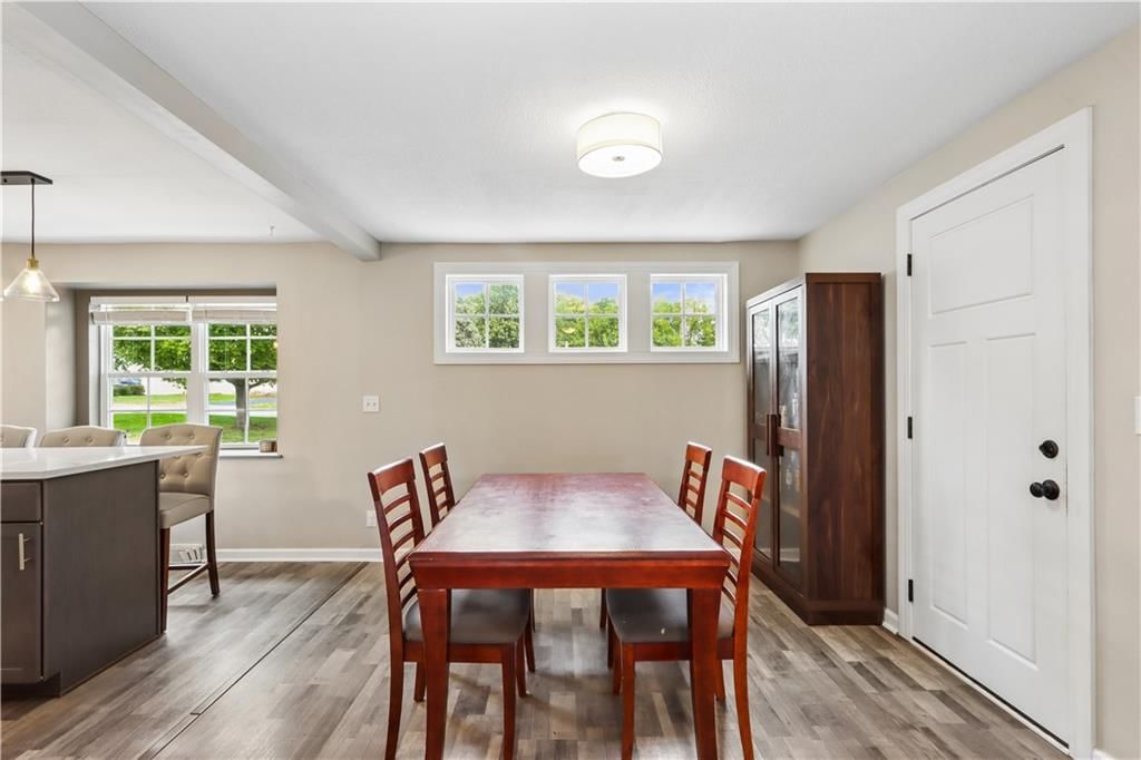 Photo 10 of 24 - 10921 W 64th Terrace, Shawnee, KS 66203