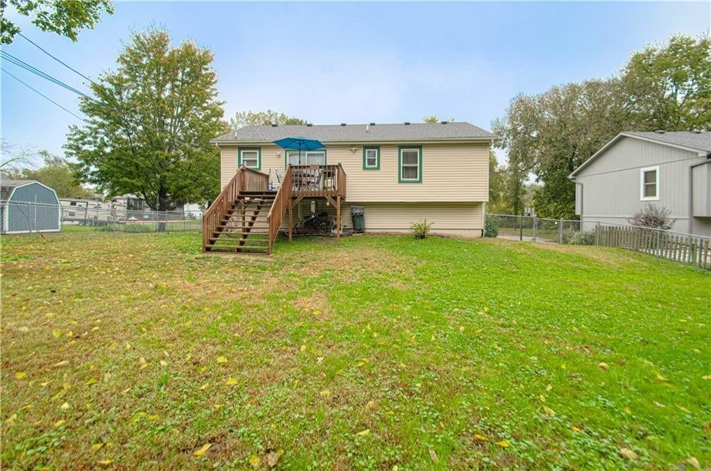 Photo 22 of 23 - 612 E 3rd Street, Edgerton, KS 66021