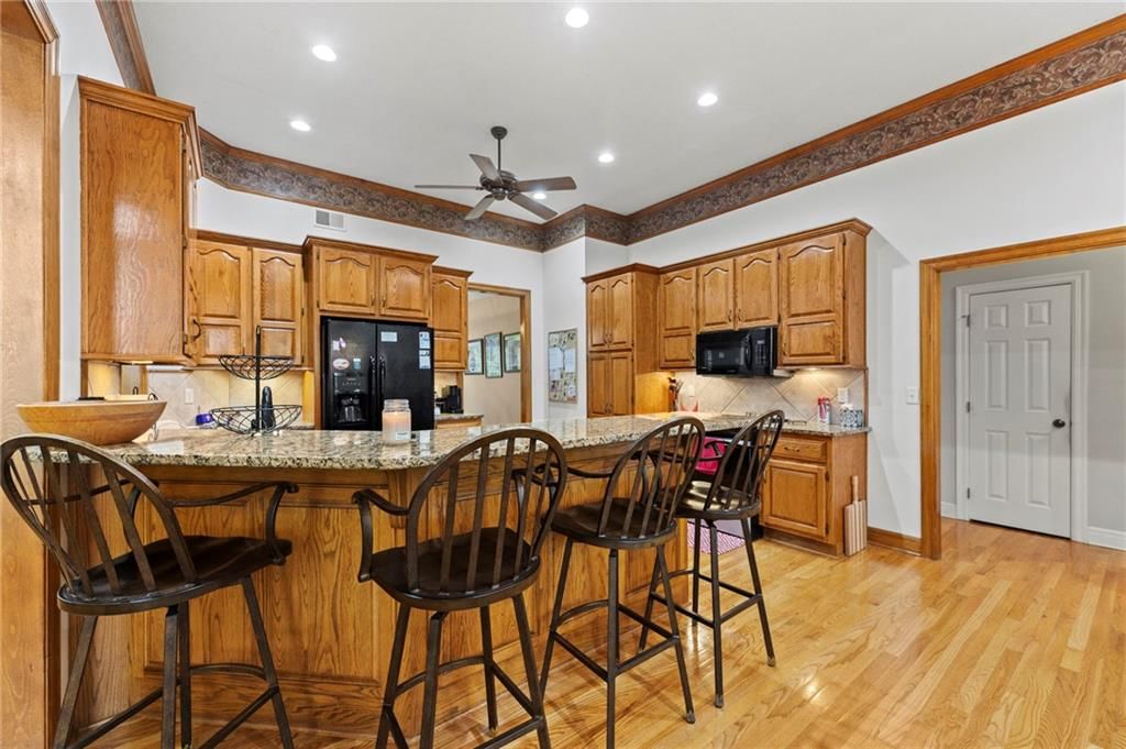Photo 15 of 56 - 29483 Masters Court, Louisburg, KS 66053