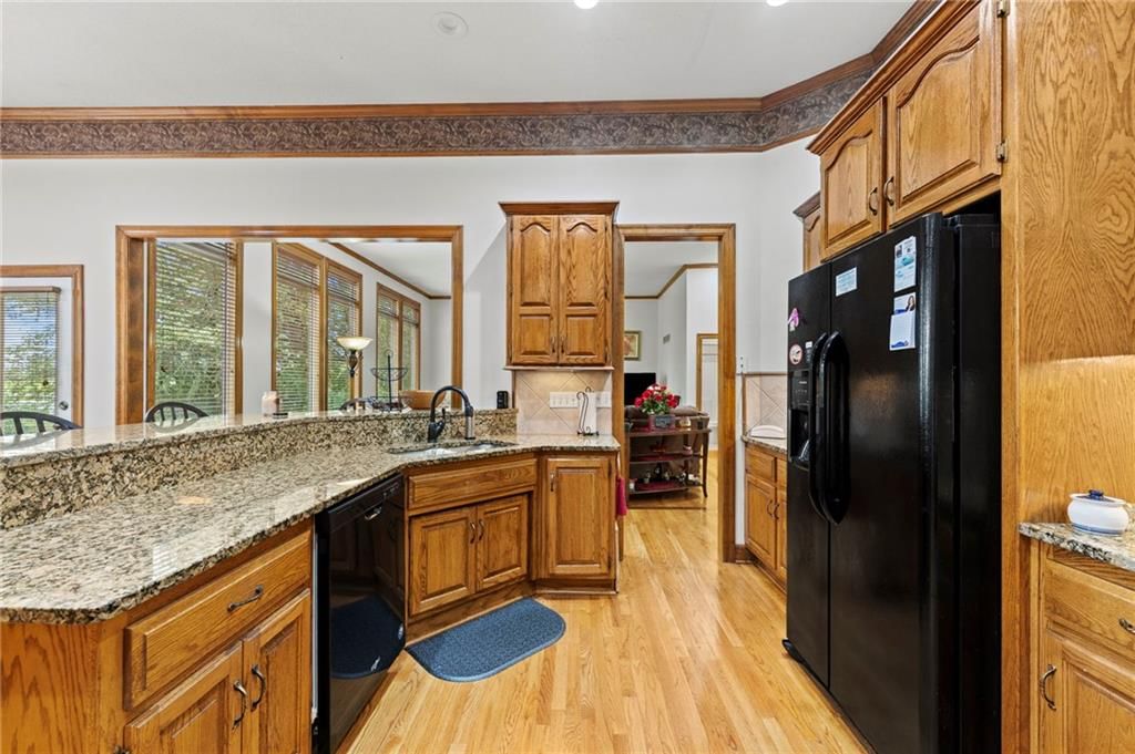 Photo 16 of 56 - 29483 Masters Court, Louisburg, KS 66053