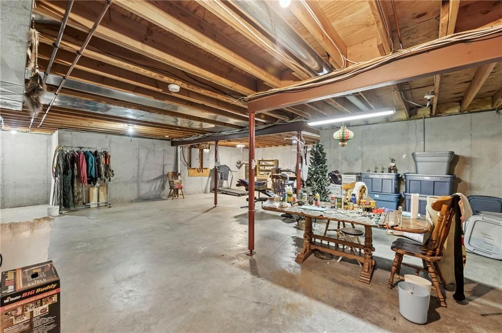Photo 40 of 56 - 29483 Masters Court, Louisburg, KS 66053