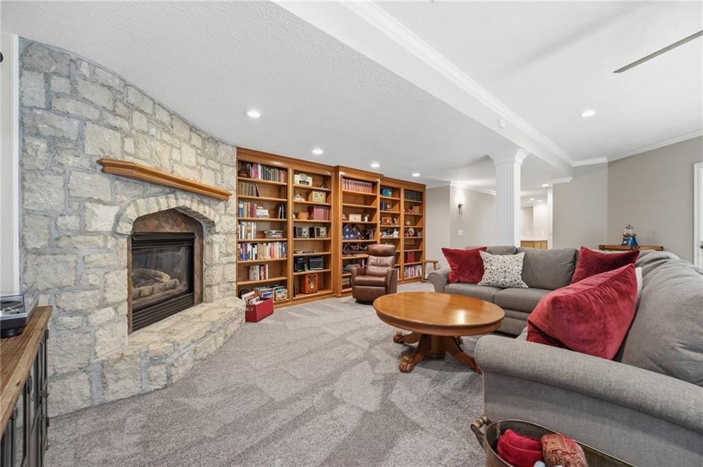 26263 W 111TH Terrace, Olathe, KS