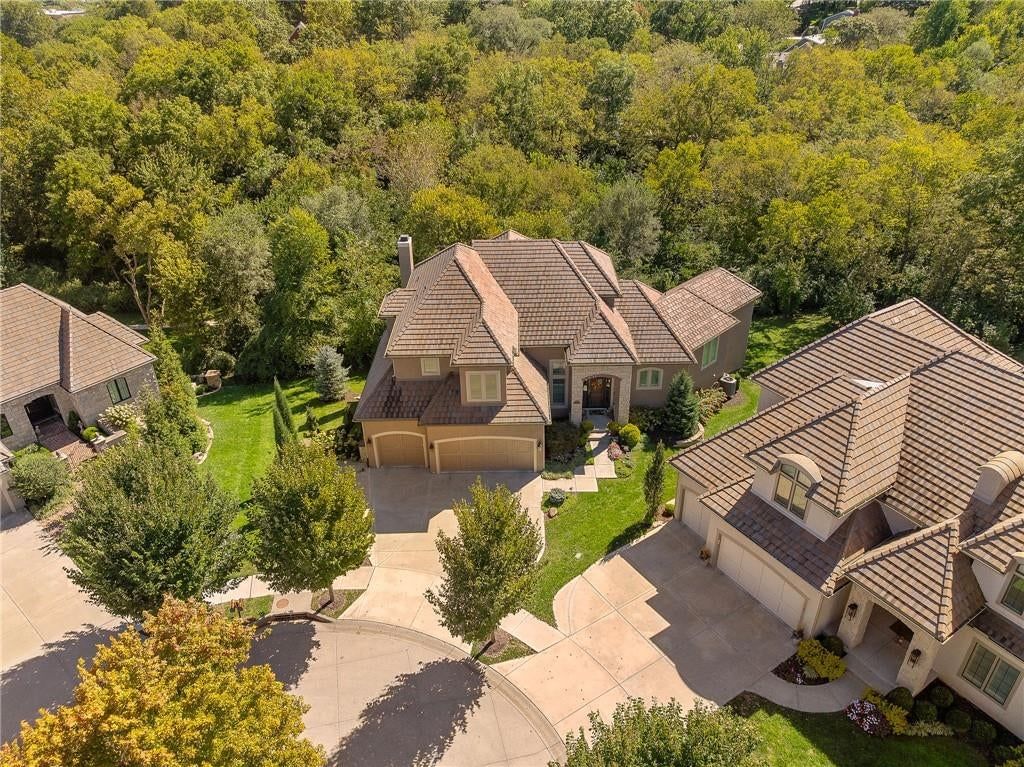 2181 W 89th Place, Leawood, KS: listing photo 3