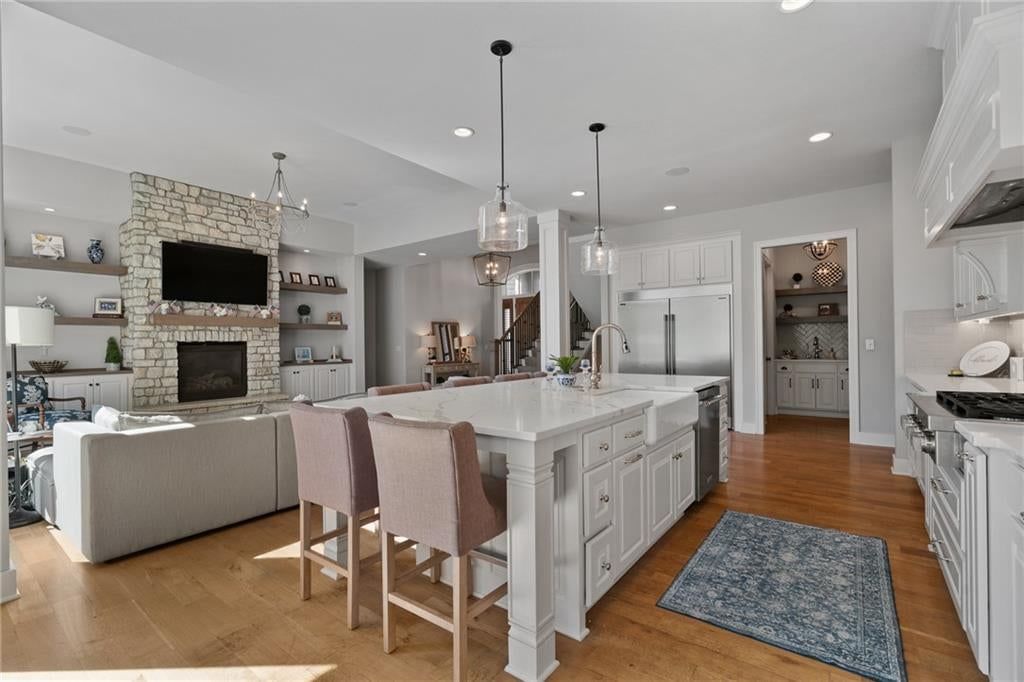 Photo 9 of 53 - 2181 W 89th Place, Leawood, KS 66206