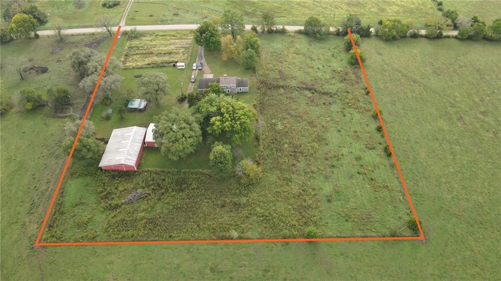 Photo 7 of 87 - 9700 W 319th Street, Louisburg, KS 66053