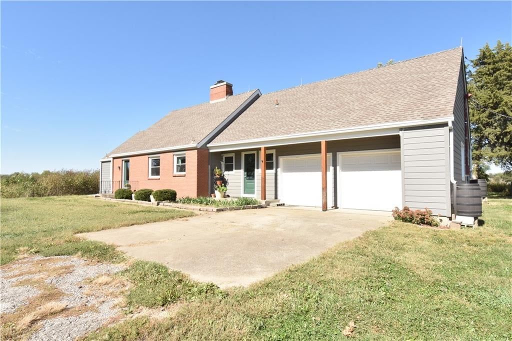 Photo 14 of 87 - 9700 W 319th Street, Louisburg, KS 66053