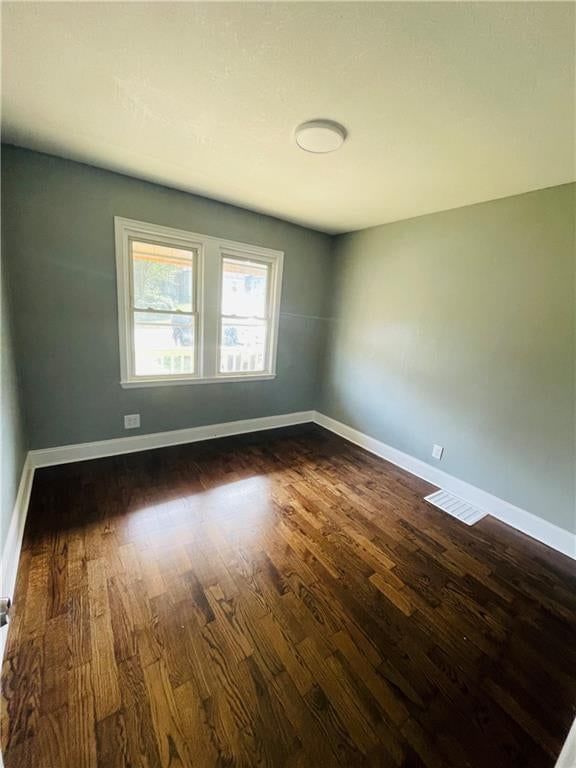 2706 Rowland Avenue, Kansas City, KS: listing photo 2