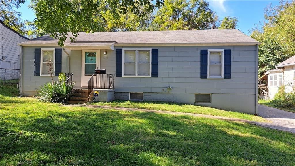 1234 Claremont Avenue, Independence, MO