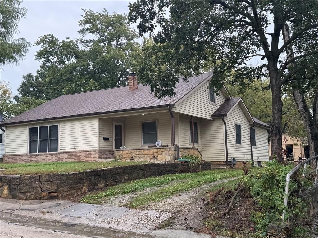 5 N Brayman Street, Paola, KS