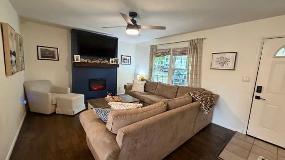 9410 Palmer Avenue, Kansas City, MO: listing photo 3
