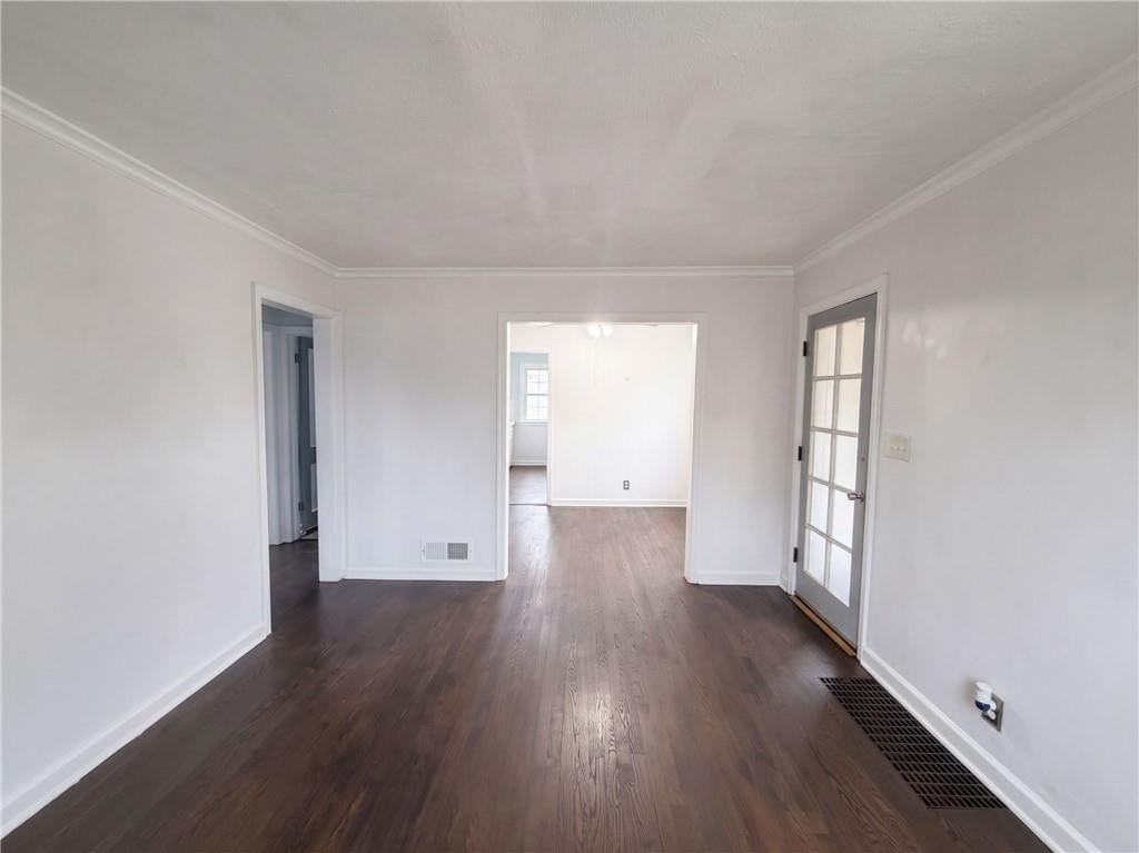 10308 E 39th Street, Kansas City, MO: listing photo 3